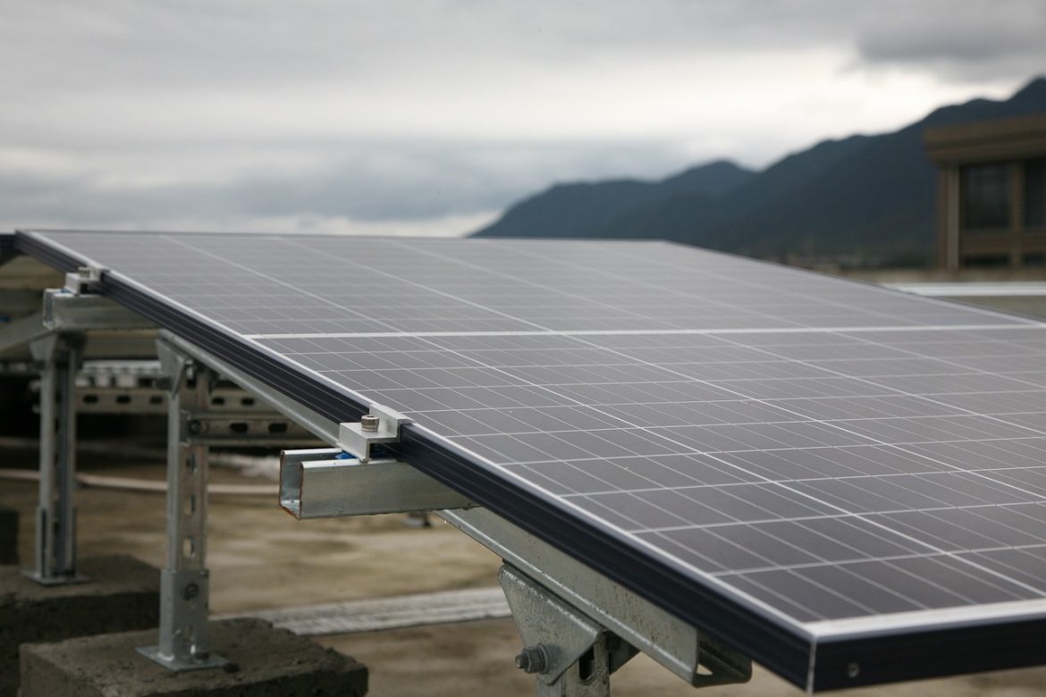 panou fotovoltaic pentru apartament